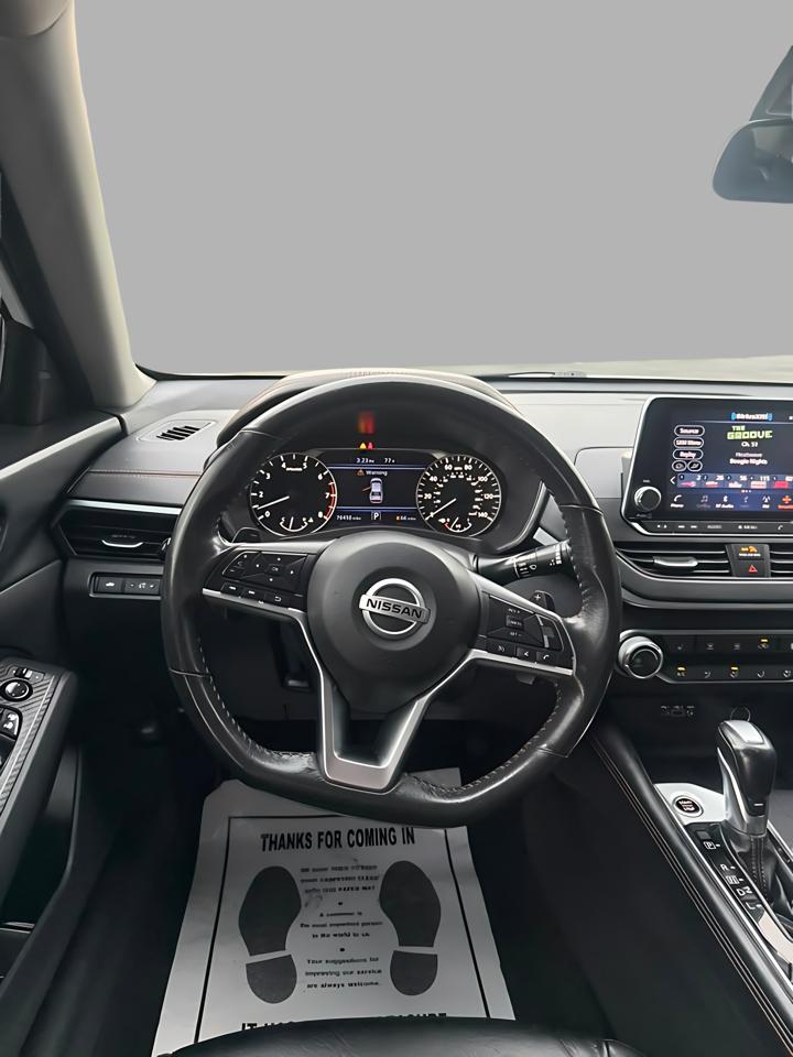 Nissan Altima 2.5 SR Sedan 2022