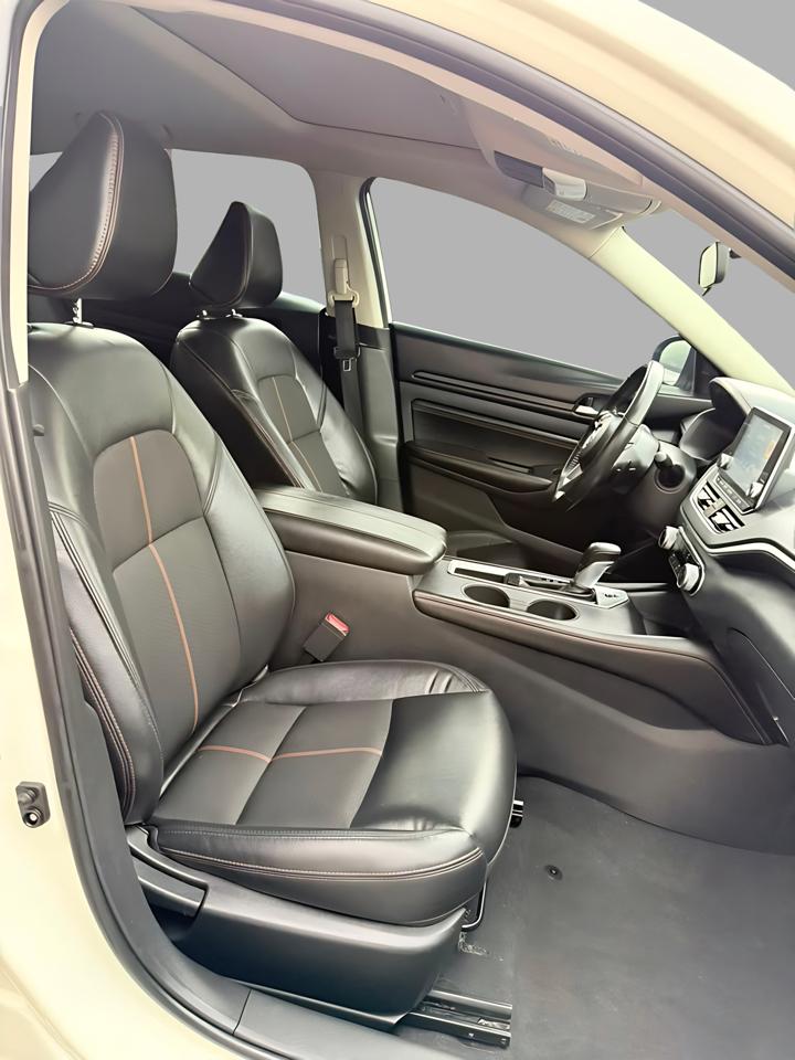 Nissan Altima 2.5 SR Sedan 2022
