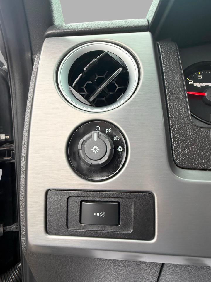 Ford F-150 4WD SuperCrew 145" SVT Raptor 2014