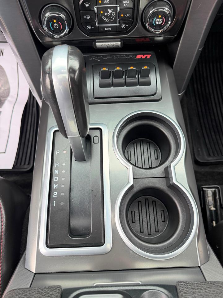 Ford F-150 4WD SuperCrew 145" SVT Raptor 2014
