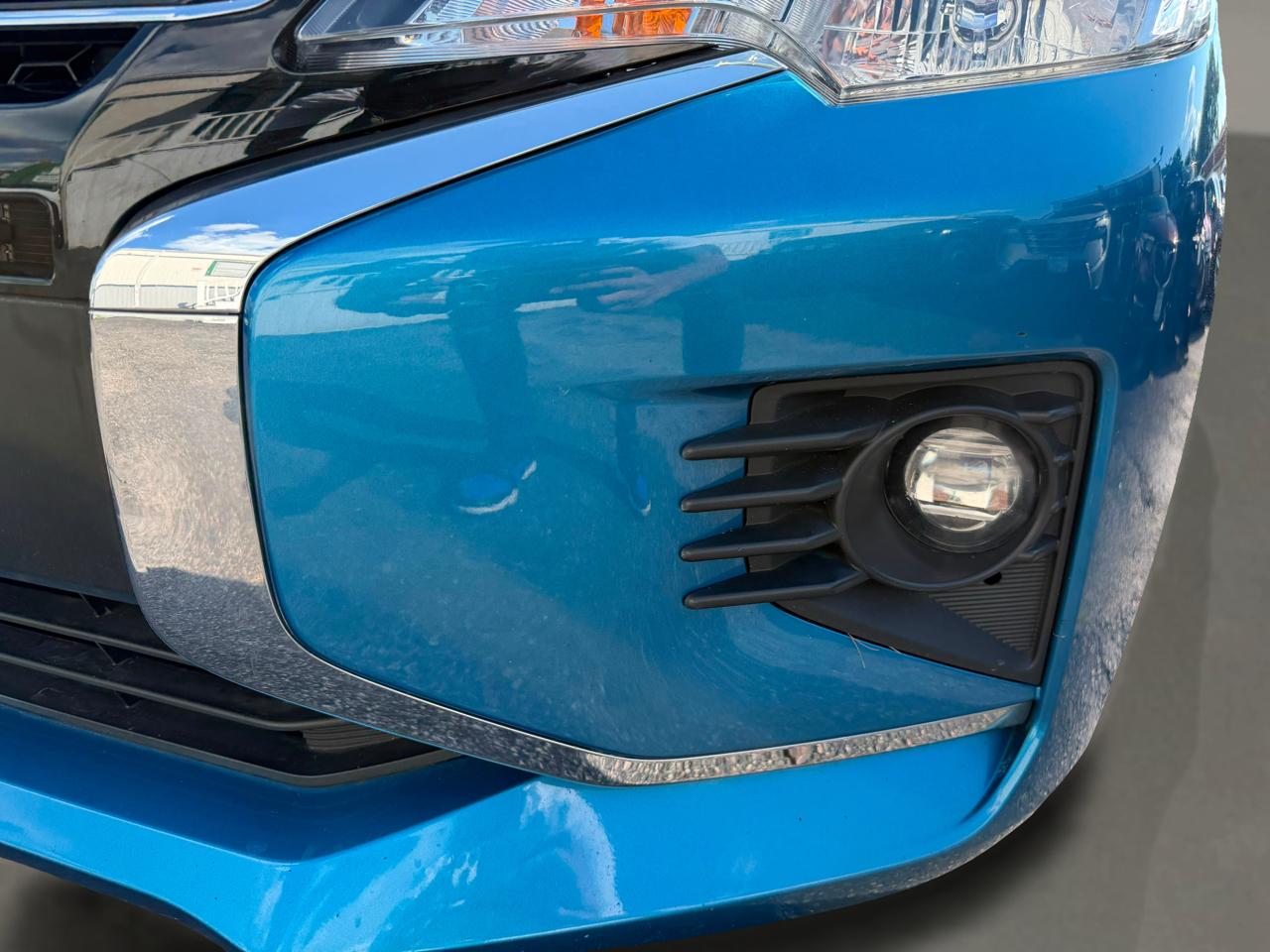 Mitsubishi Mirage ES CVT 2024