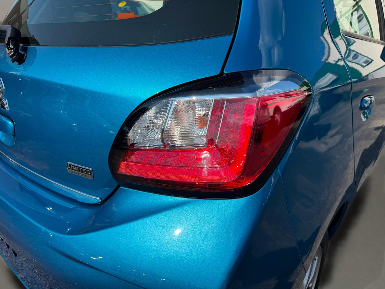 Mitsubishi Mirage ES CVT 2024