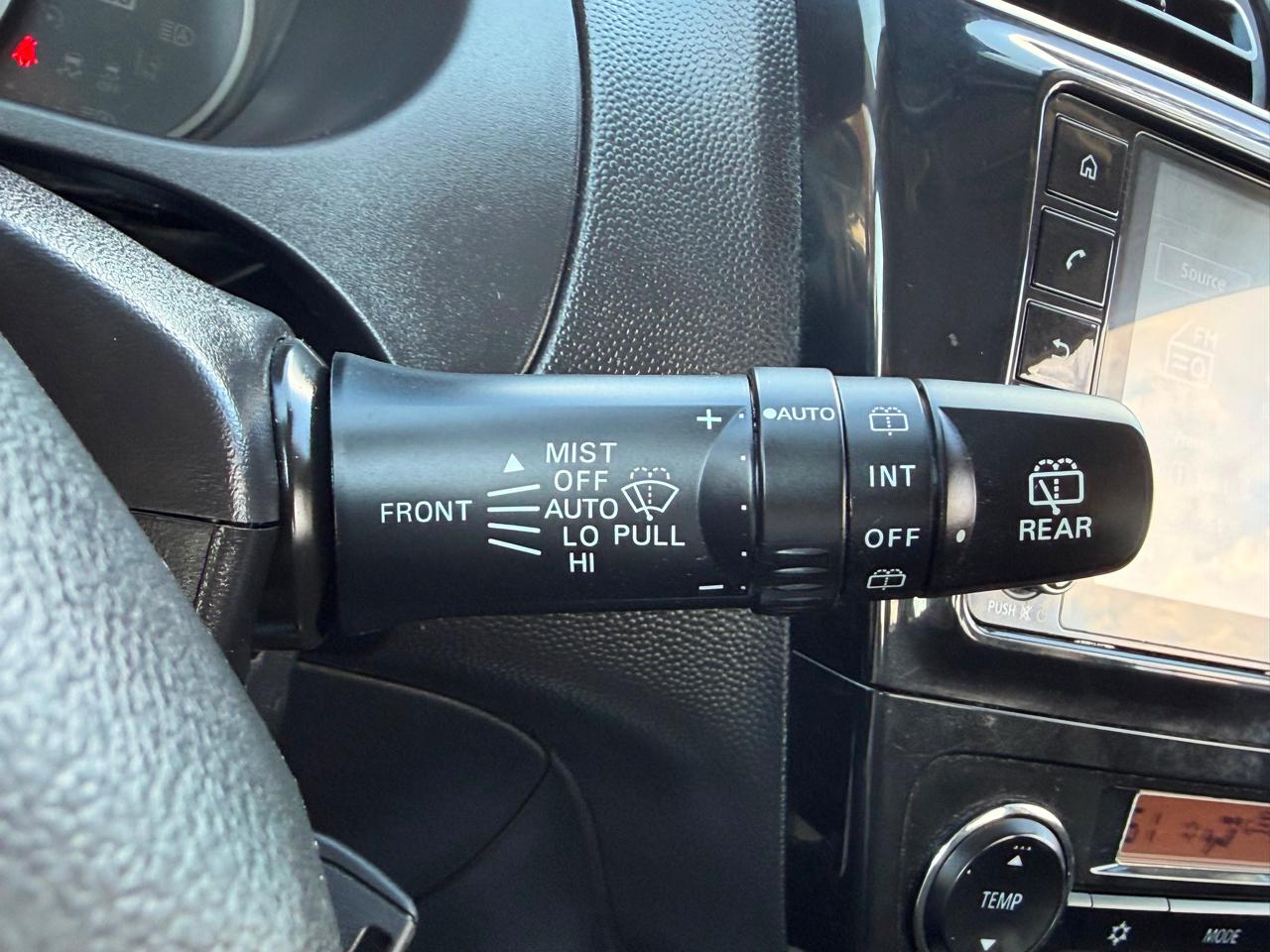 Mitsubishi Mirage ES CVT 2024