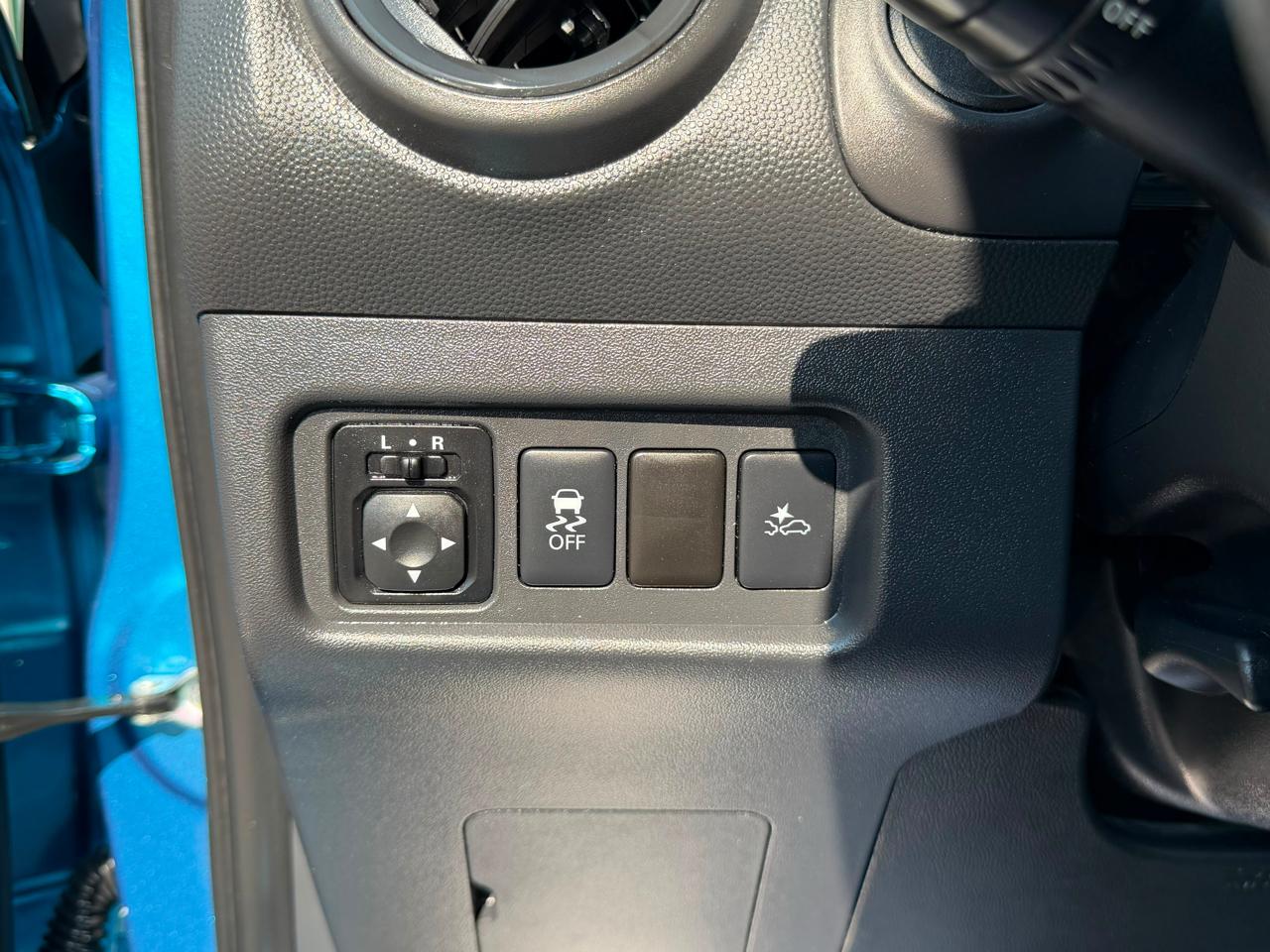 Mitsubishi Mirage ES CVT 2024