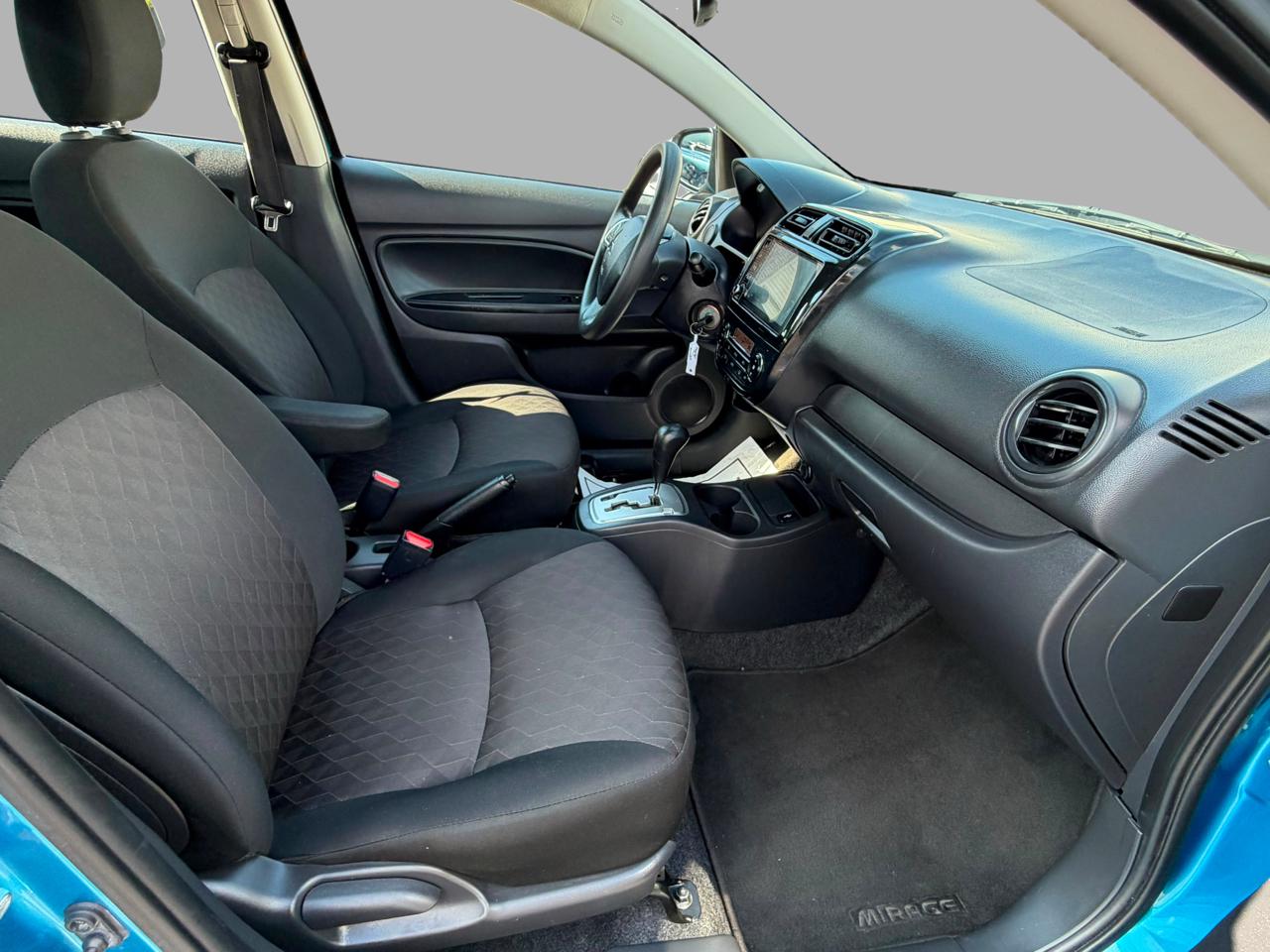Mitsubishi Mirage ES CVT 2024