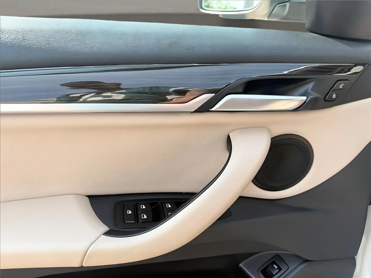BMW X1 xDrive28i Sports Activity Vehicle 2020