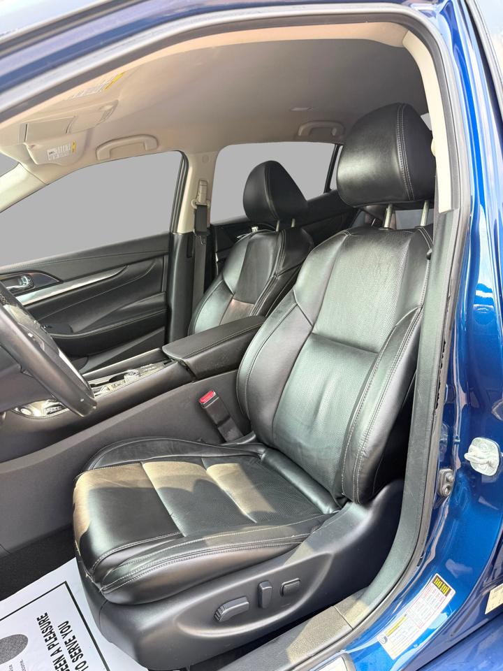 Nissan Maxima SV 3.5L 2020