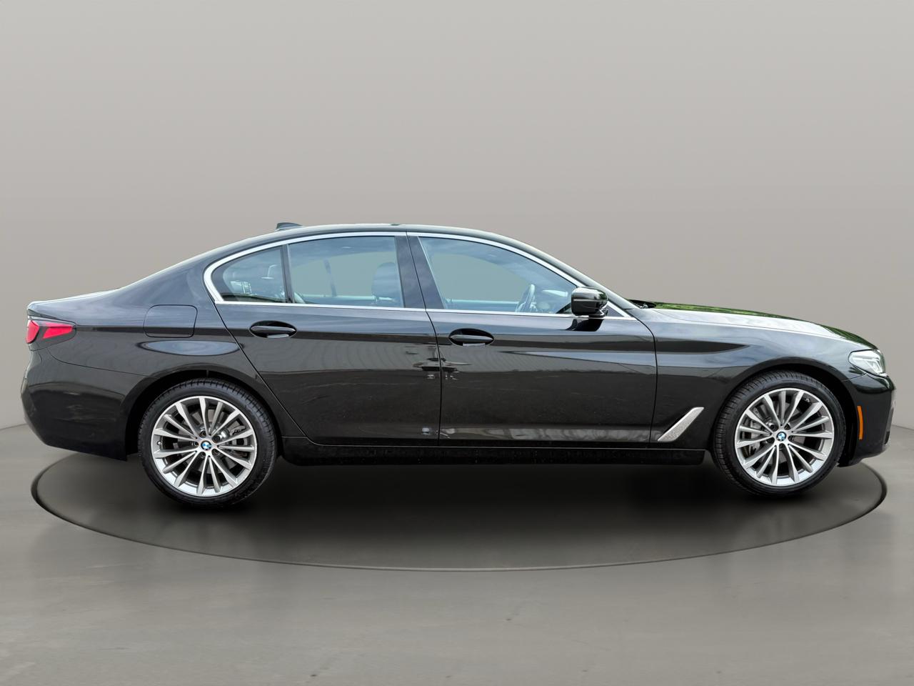 BMW 5 Series 540i xDrive Sedan 2023