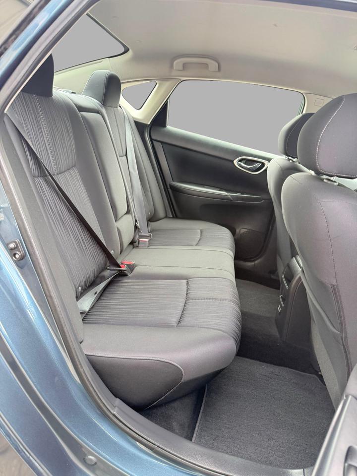 Nissan Sentra SV CVT 2017