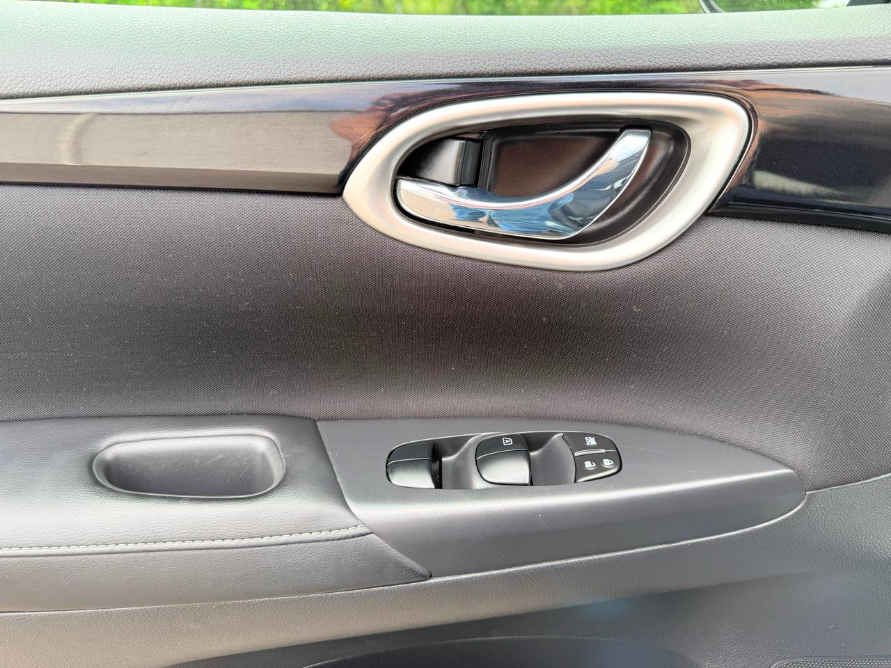 Nissan Sentra SV CVT 2017