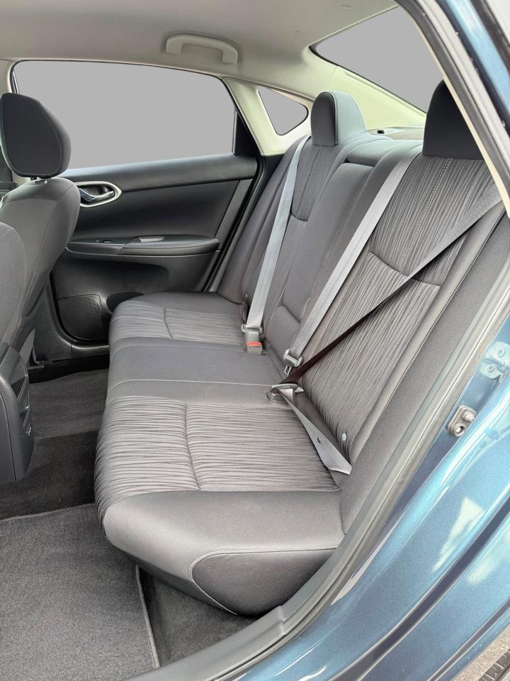 Nissan Sentra SV CVT 2017