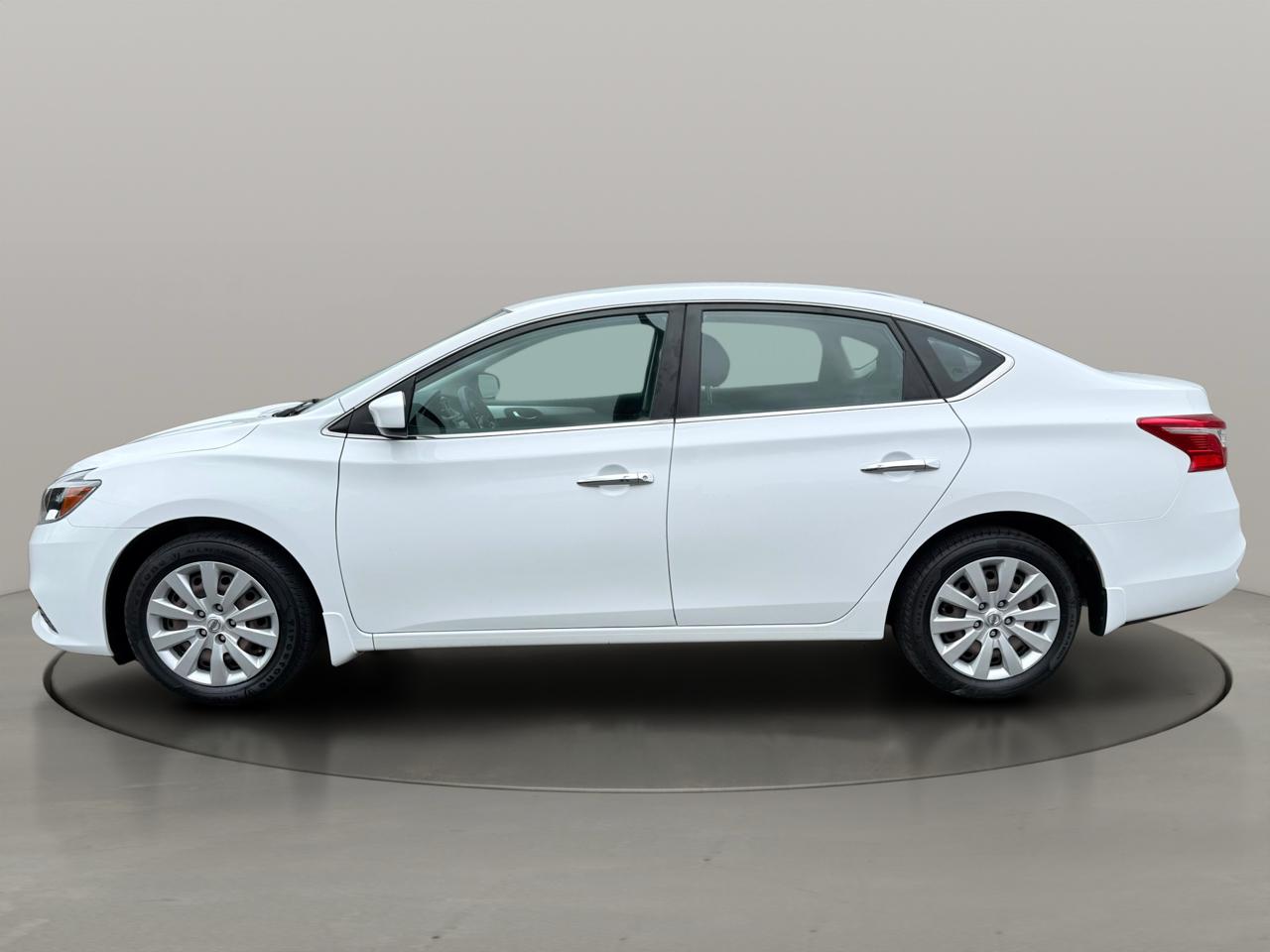 Nissan Sentra S CVT 2019
