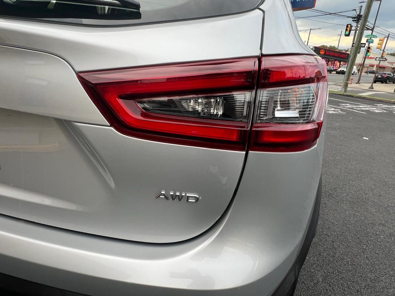 Nissan Rogue Sport AWD S 2021