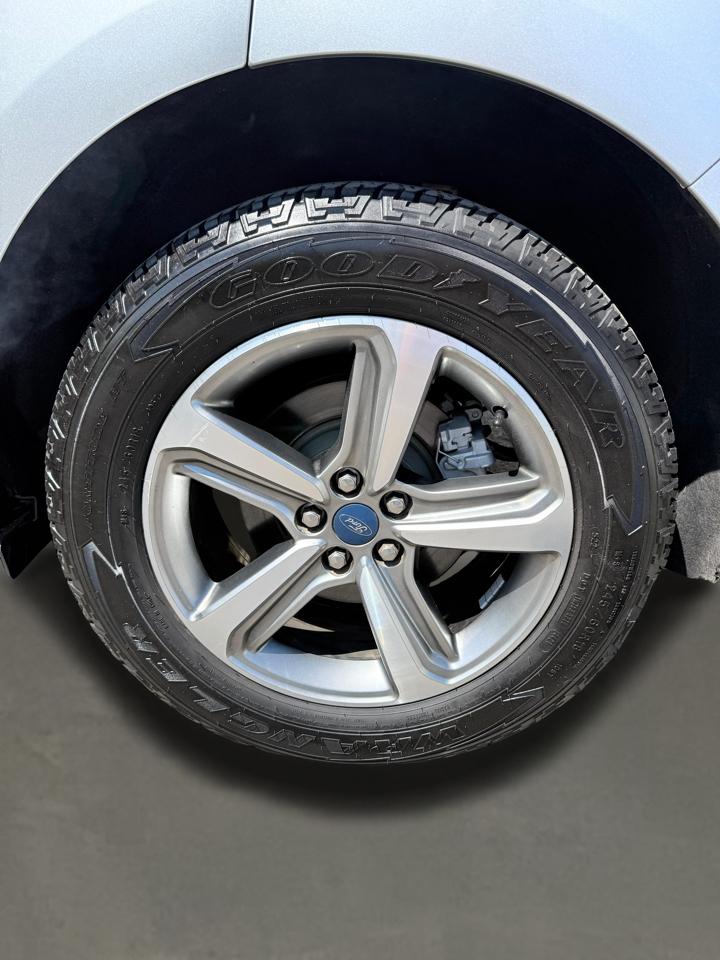 Ford Edge SEL FWD 2019