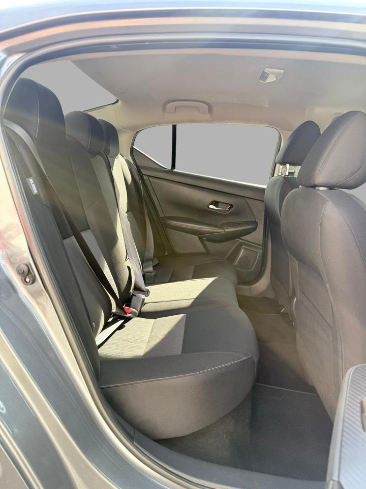 Nissan Sentra SV CVT 2020