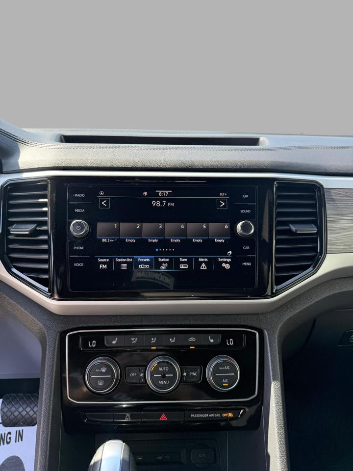 Volkswagen Atlas Cross Sport 3.6L V6 SE w/Technology FWD 2023