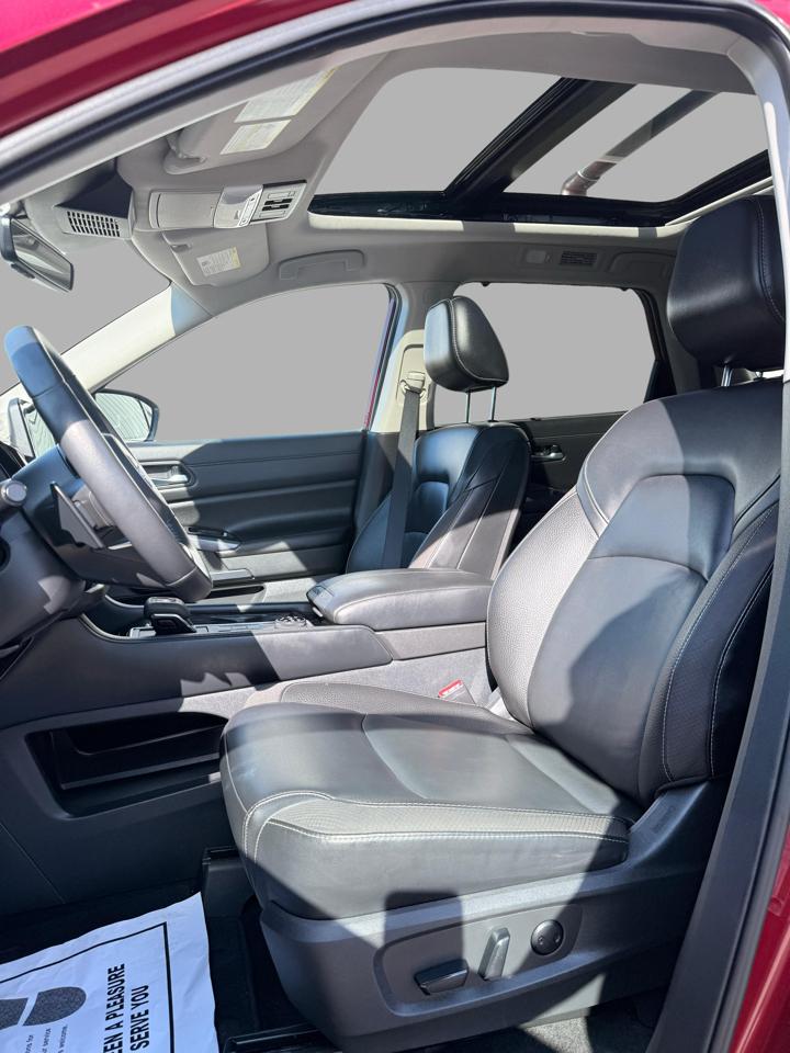 Nissan Pathfinder SL 4WD 2023