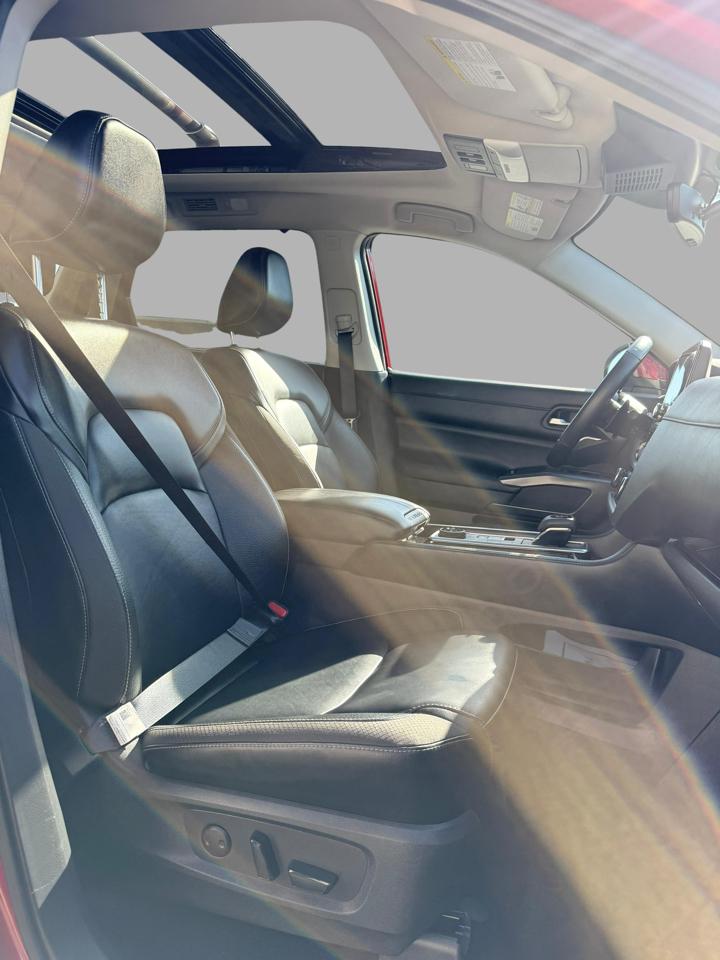 Nissan Pathfinder SL 4WD 2023