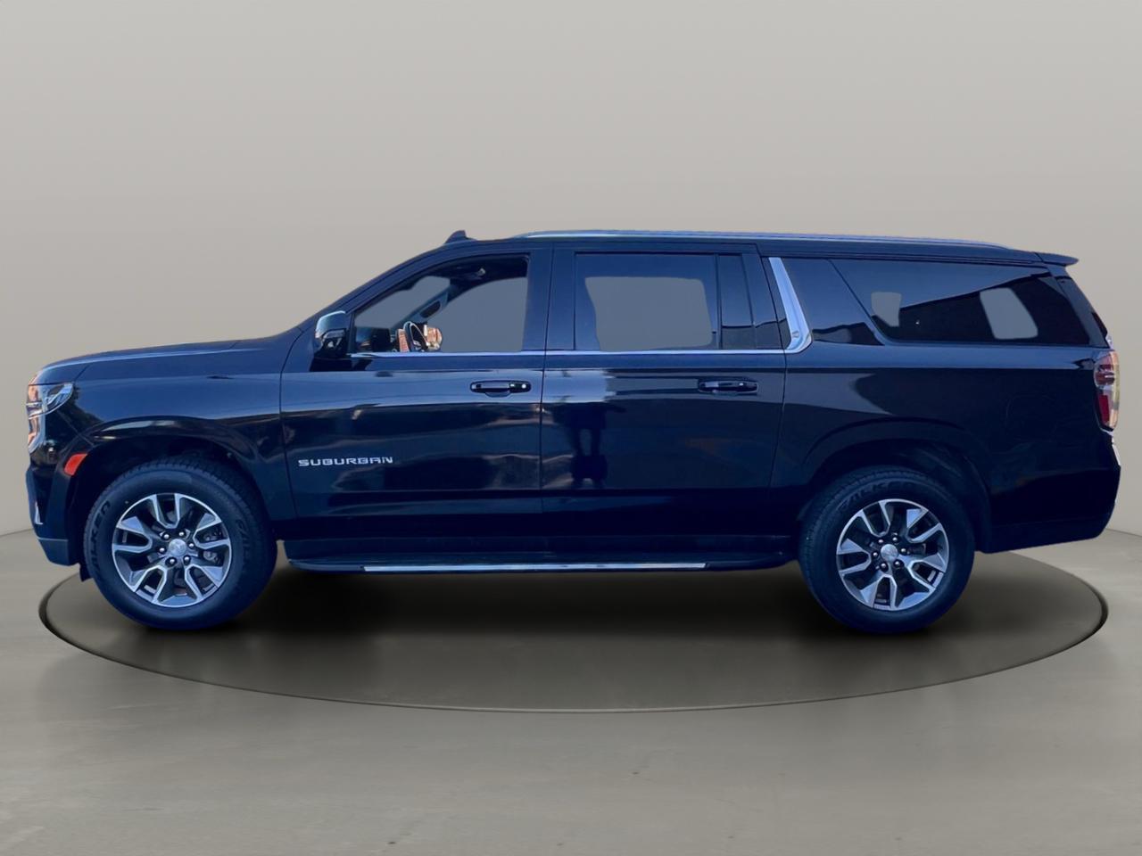 Chevrolet Suburban 4WD 4dr LT 2022