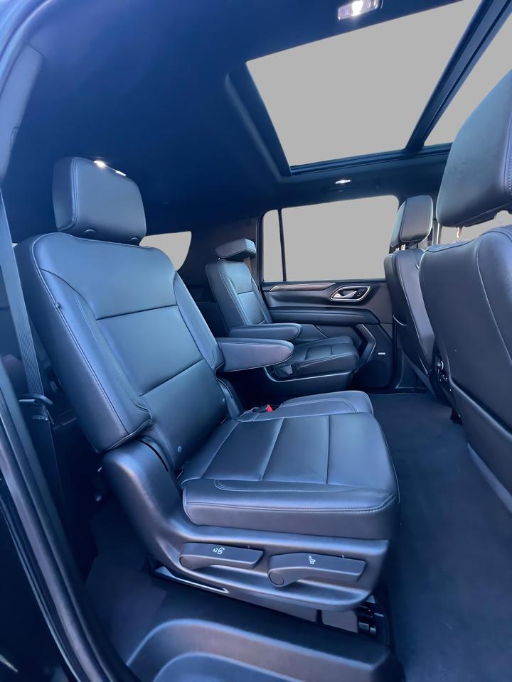 Chevrolet Suburban 4WD 4dr LT 2022