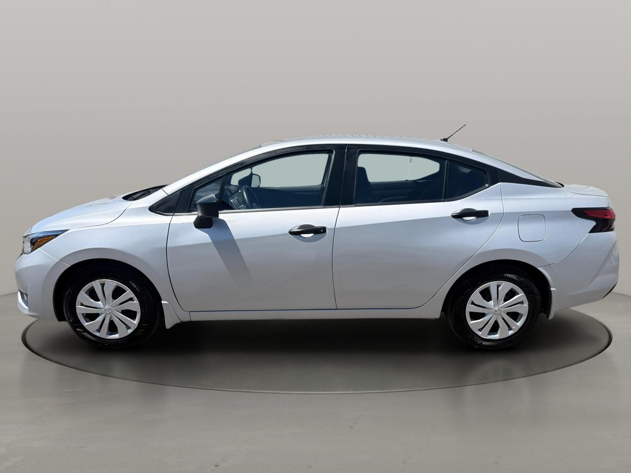 Nissan Versa S CVT 2025