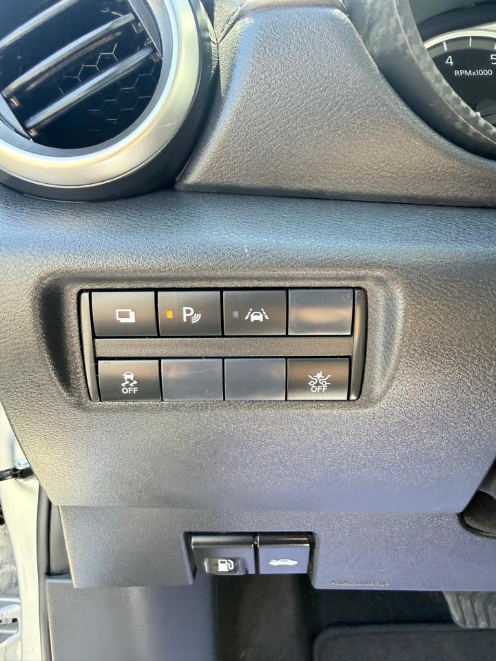 Nissan Versa S CVT 2025