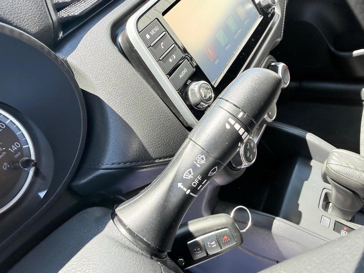 Nissan Versa S CVT 2025