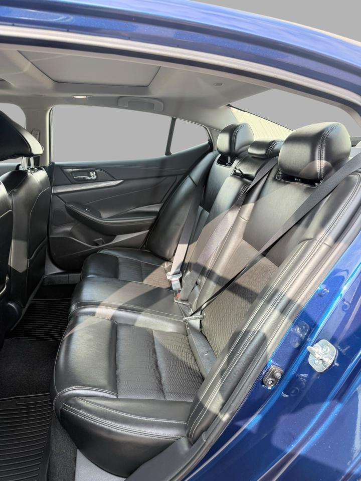 Nissan Maxima SL 3.5L 2017