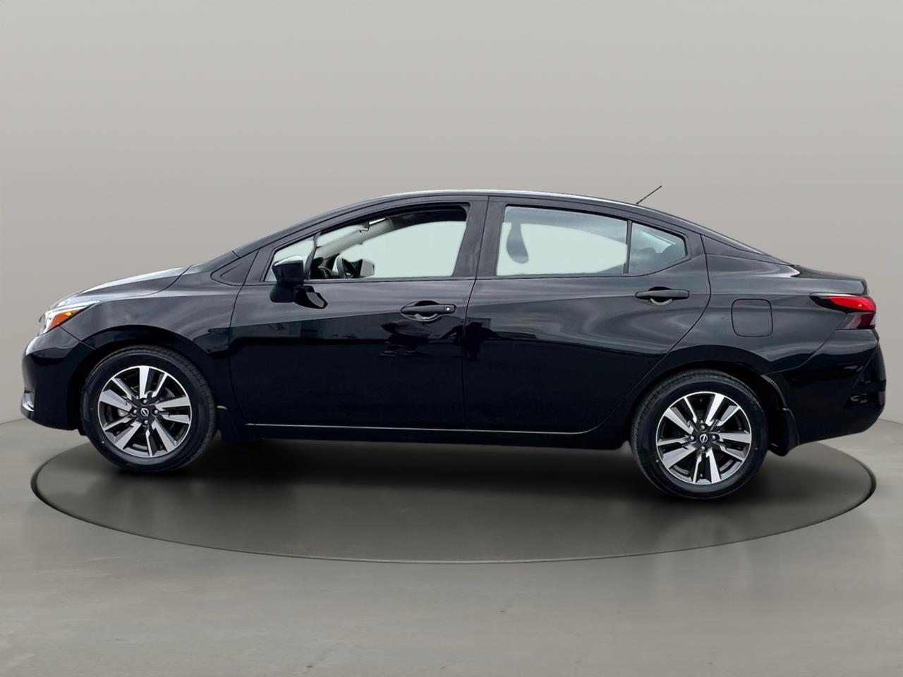 Nissan Versa S CVT 2024