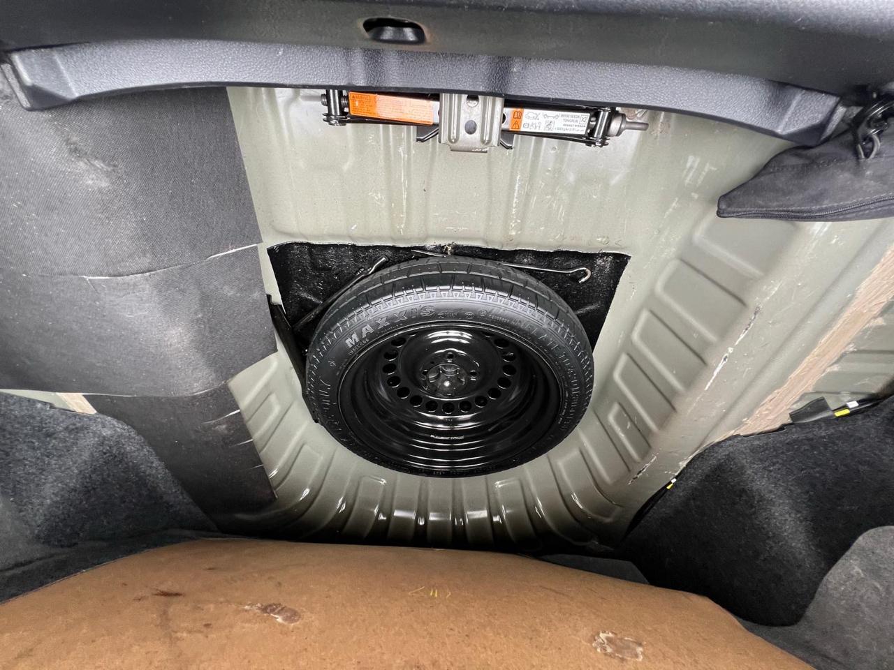 Nissan Versa S CVT 2024