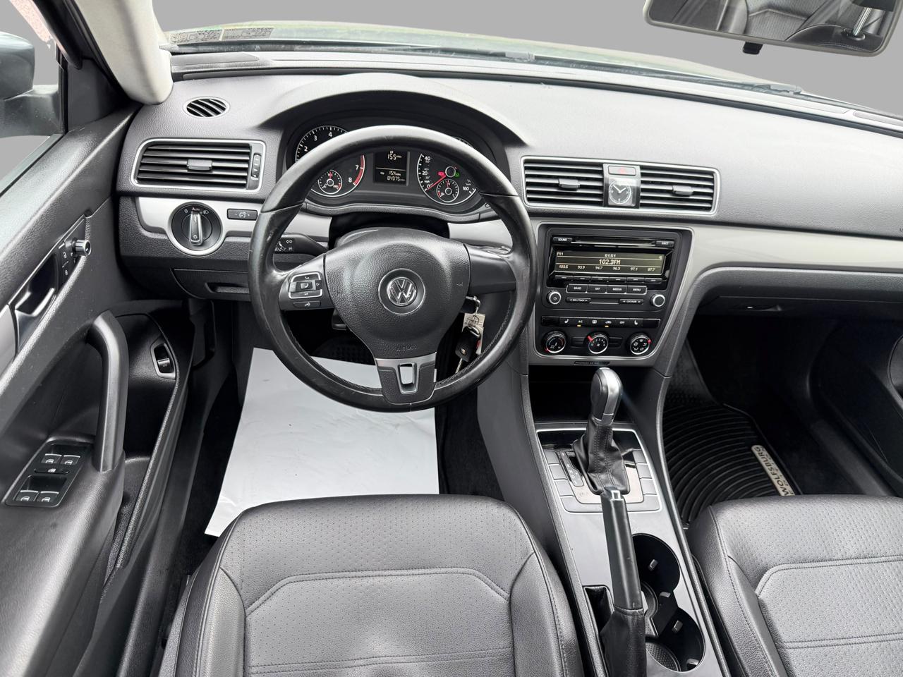 Volkswagen Passat 4dr Sdn 1.8T Auto S 2015