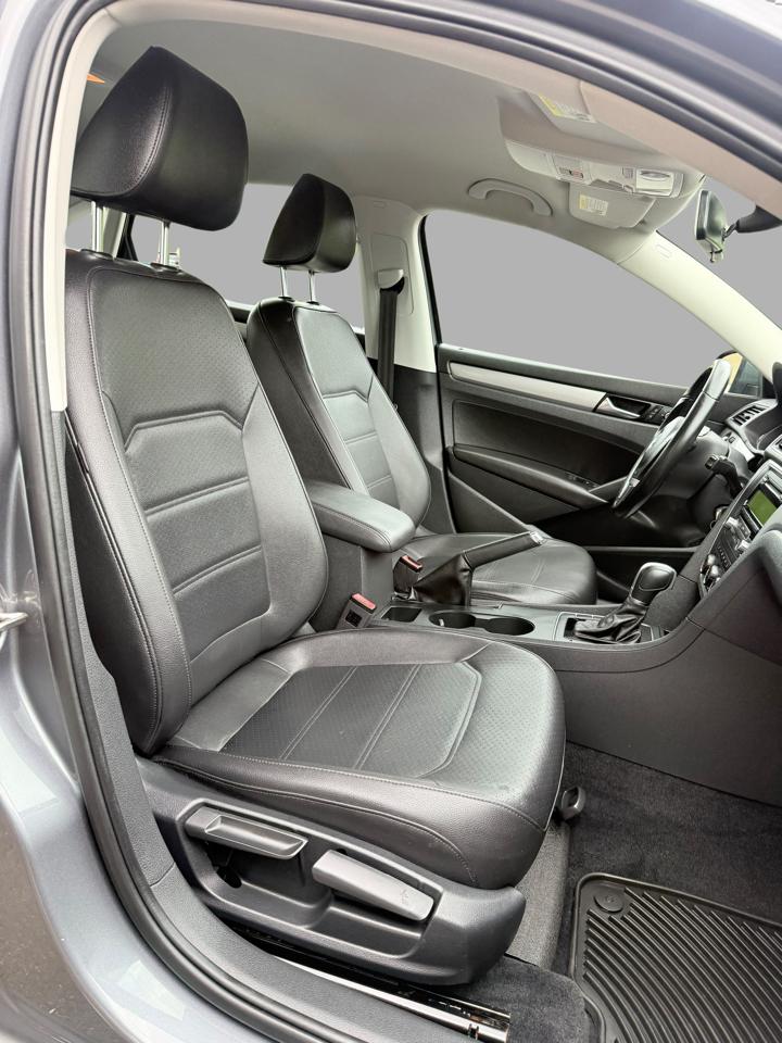 Volkswagen Passat 4dr Sdn 1.8T Auto S 2015