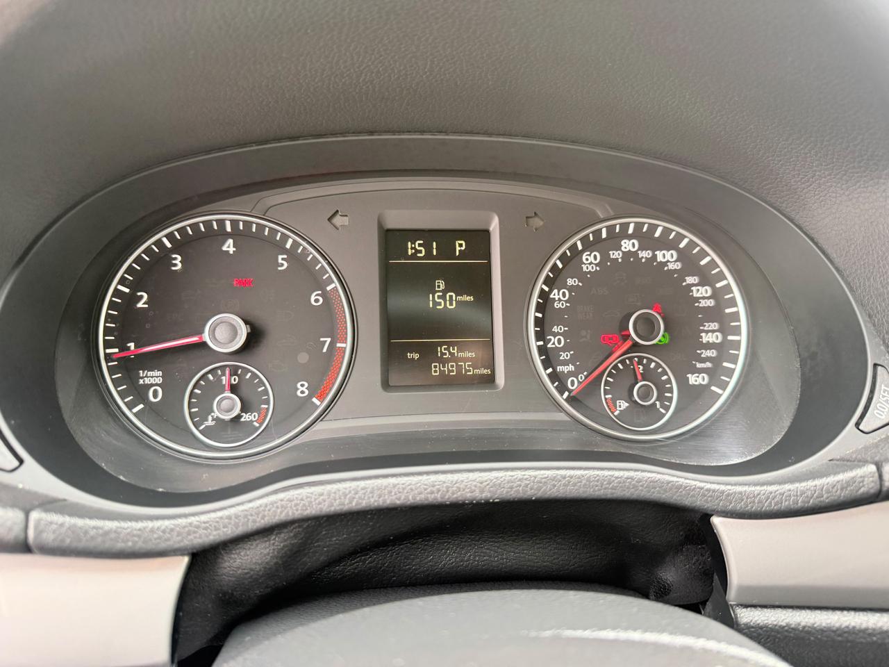 Volkswagen Passat 4dr Sdn 1.8T Auto S 2015