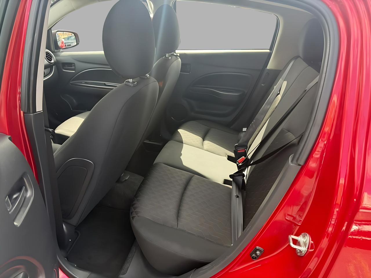 Mitsubishi Mirage ES CVT 2024