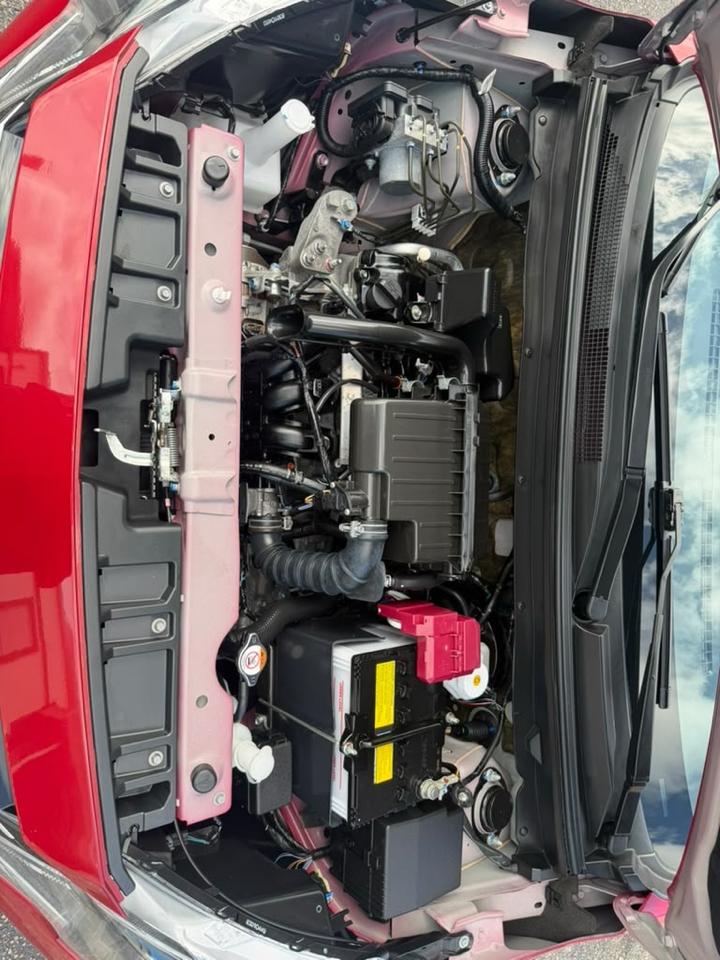 Mitsubishi Mirage ES CVT 2024
