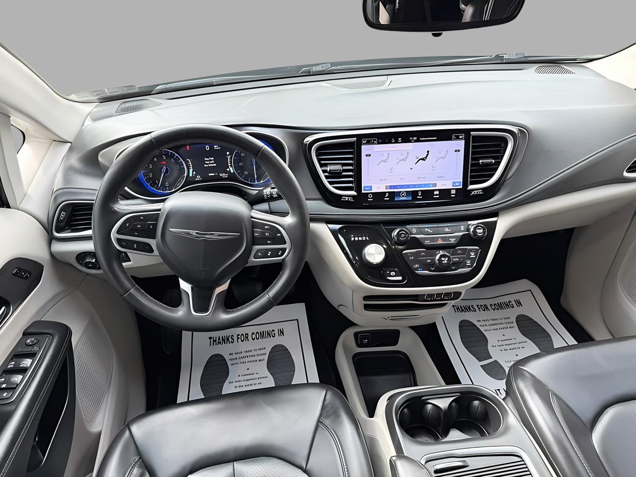 Chrysler Pacifica Touring L FWD 2023