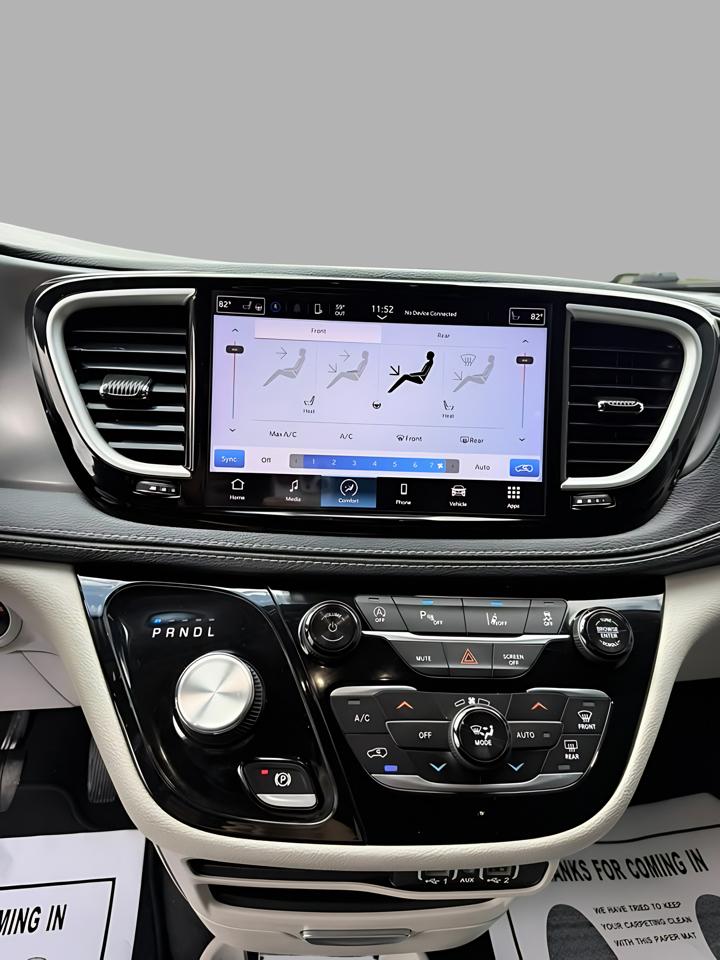 Chrysler Pacifica Touring L FWD 2023