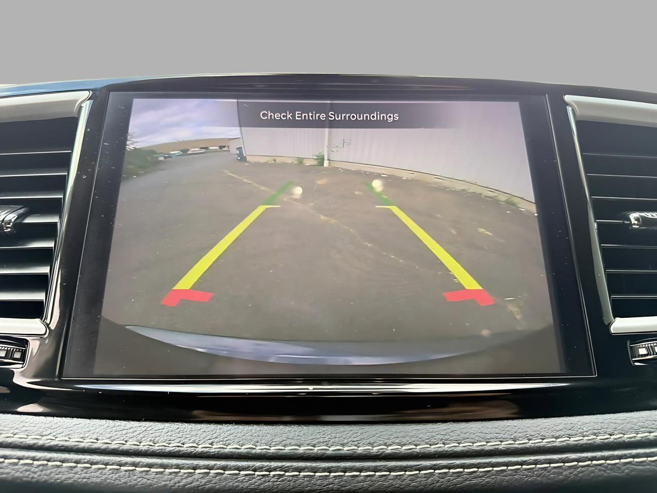Chrysler Pacifica Touring L FWD 2023