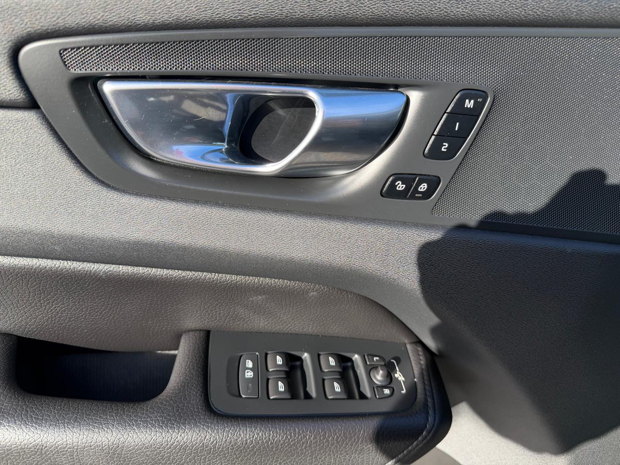 Volvo XC60 B5 AWD Momentum 2022