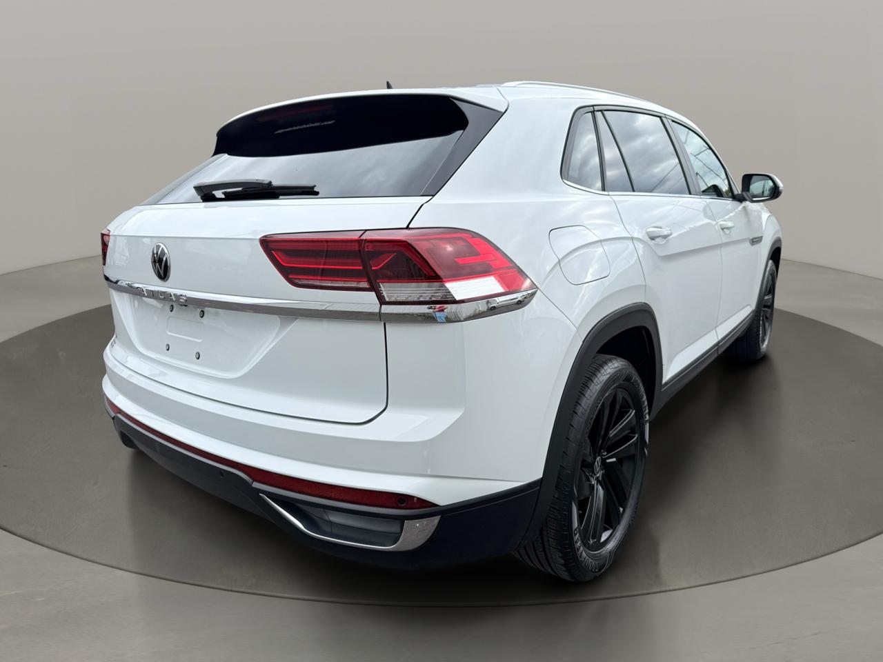 Volkswagen Atlas Cross Sport 2.0T SE w/Technology FWD 2023