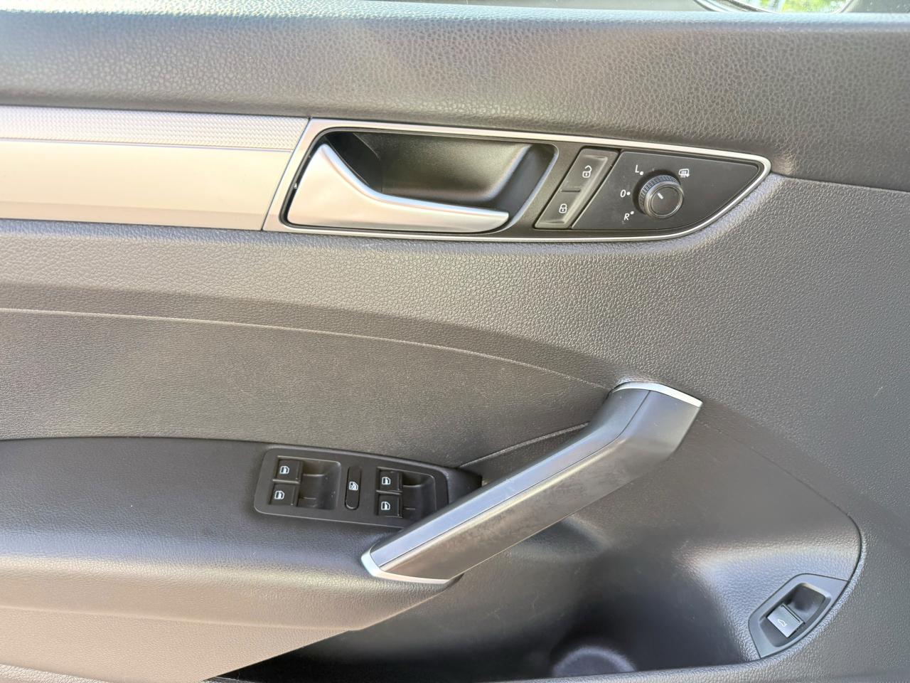 Volkswagen Passat 2.0T S Auto 2018