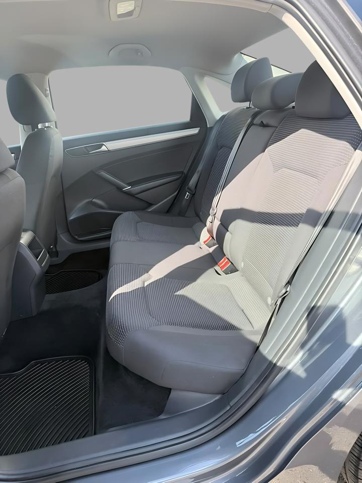 Volkswagen Passat 2.0T S Auto 2018
