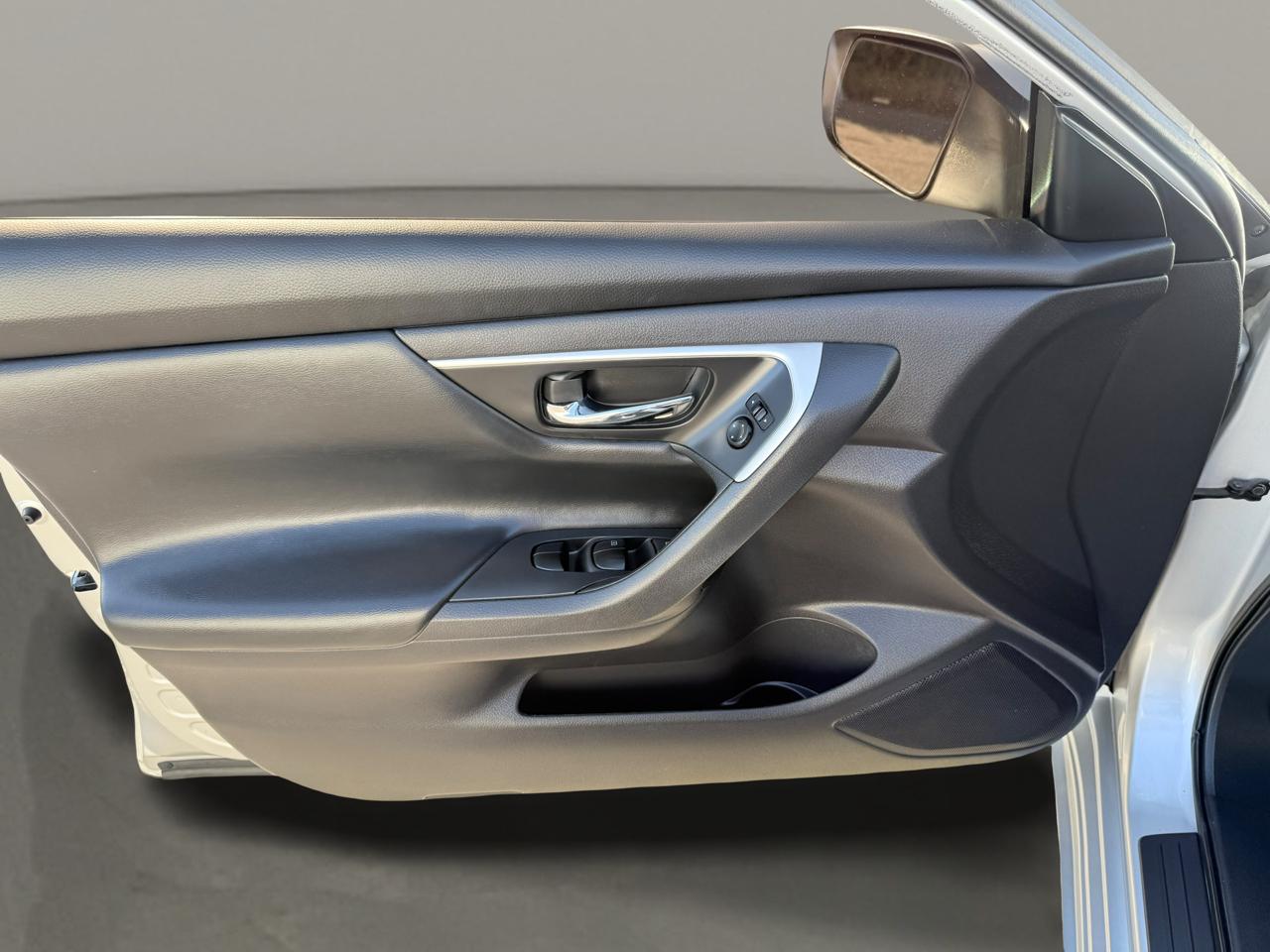 Nissan Altima 2.5 S Sedan 2017