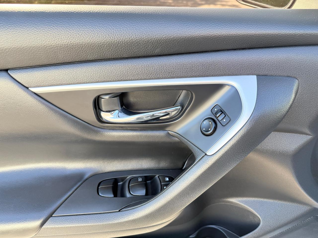 Nissan Altima 2.5 S Sedan 2017