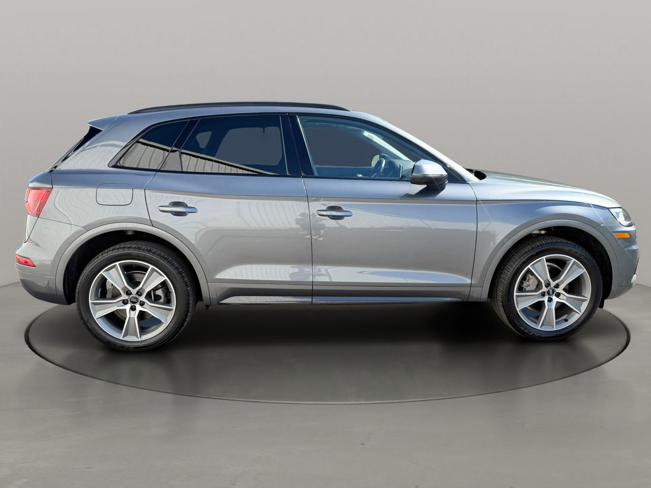 Audi Q5 Premium Plus 45 TFSI quattro 2020