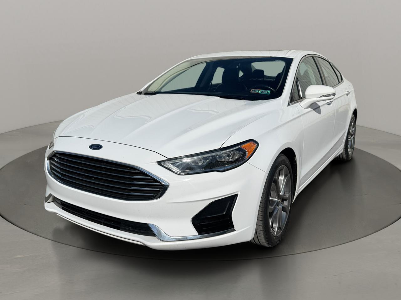 Ford Fusion SEL FWD 2019