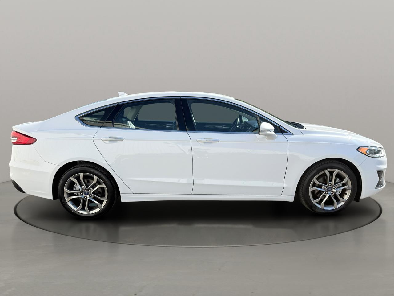 Ford Fusion SEL FWD 2019