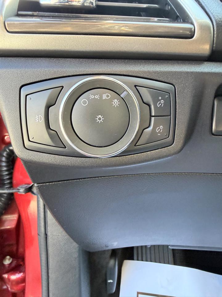 Ford Fusion SE FWD 2017