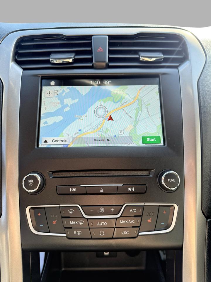 Ford Fusion SE FWD 2017