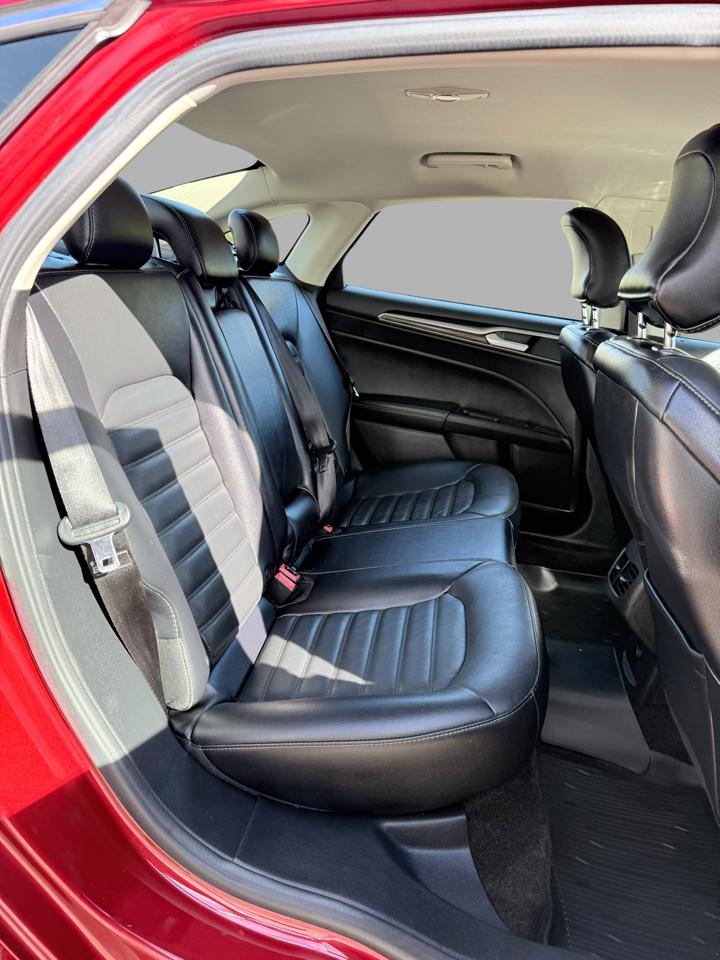 Ford Fusion SE FWD 2017